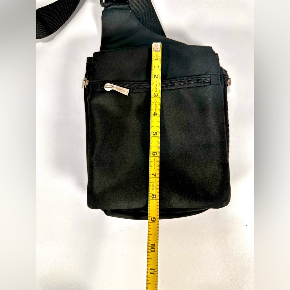Travelon Anti-Theft Crossbody Bag (Unisex) - Picture 8 of 9
